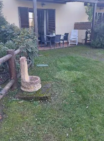 Oleandro With Garden *