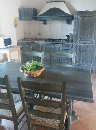 Apartment Oleandro With Garden La Cinquantina